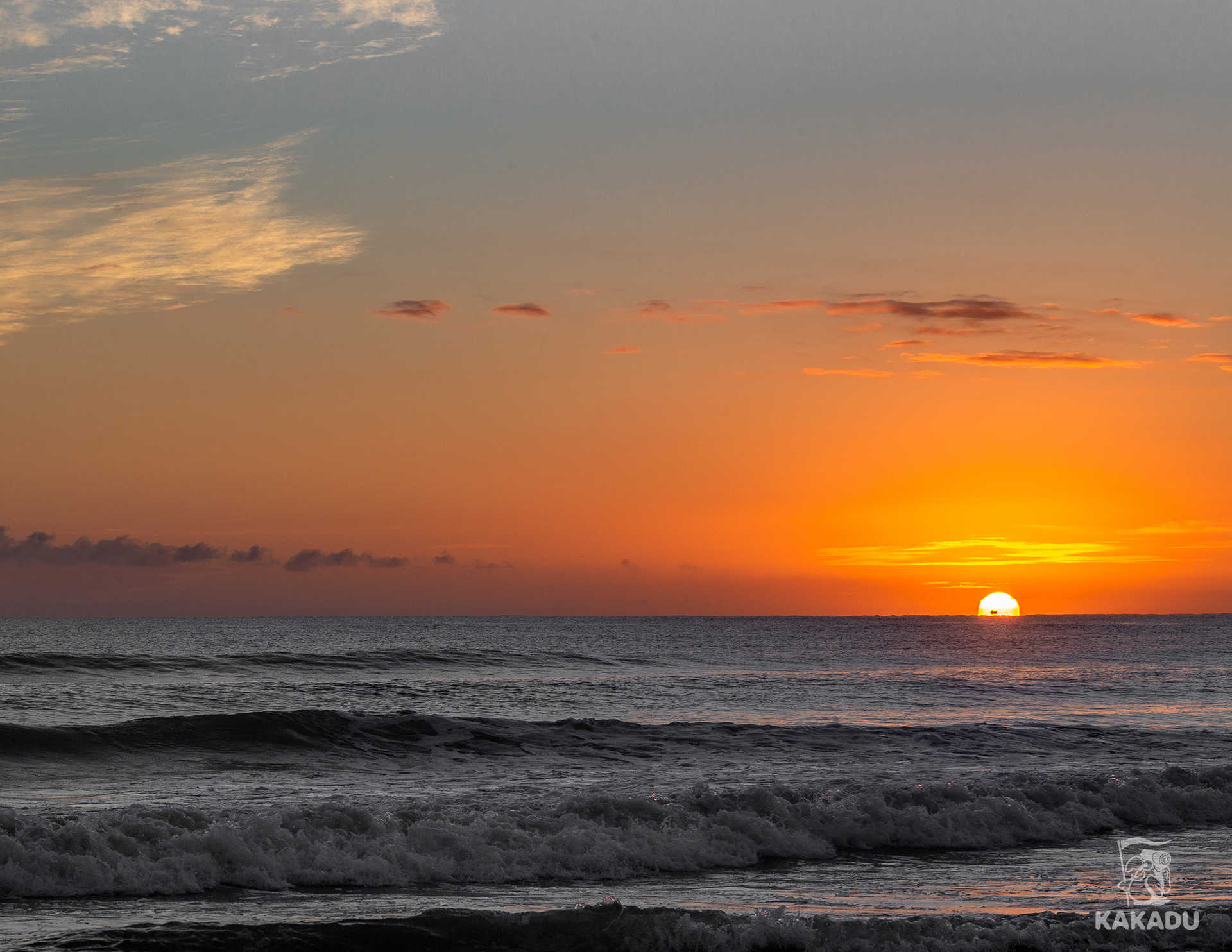 Zachód słońca na plaży w Hokitika